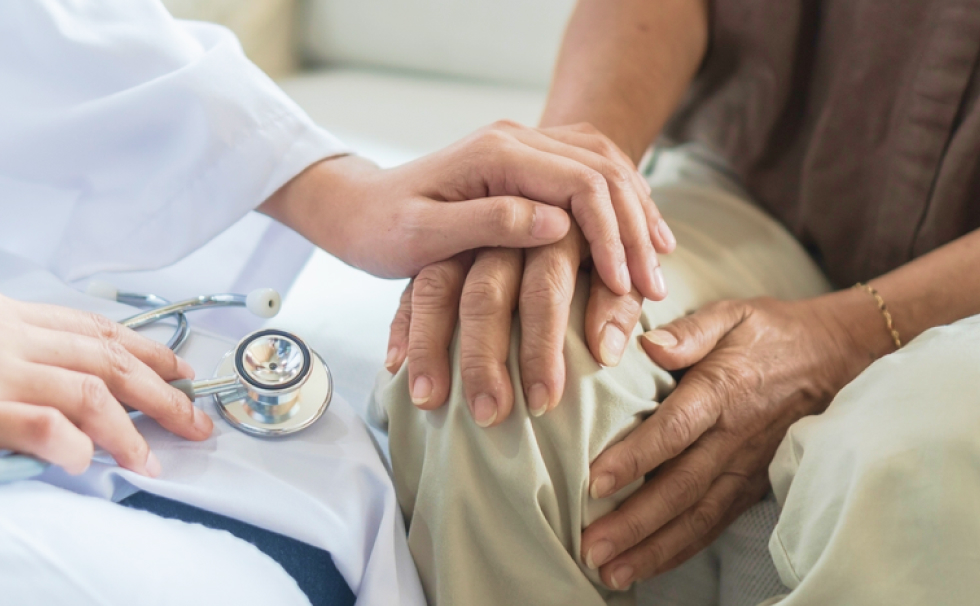 痛みを伝える患者さん